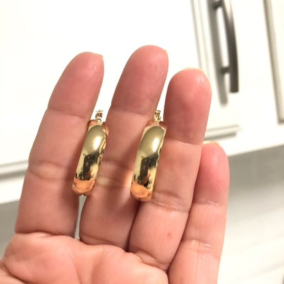 18k Gold Filled Hoop Earrings - Picture 5 of 8